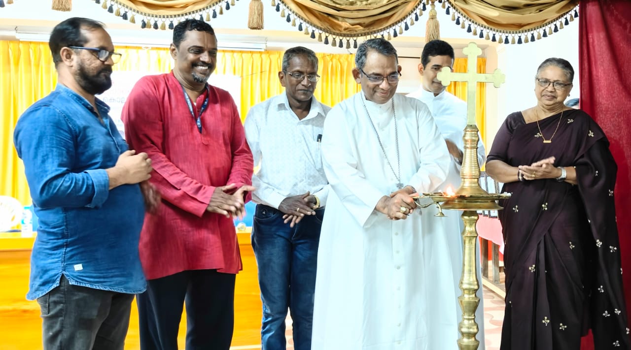 പ്രോലൈഫ് ഞായറിൽ രൂപതയുടെ ആദരവ്